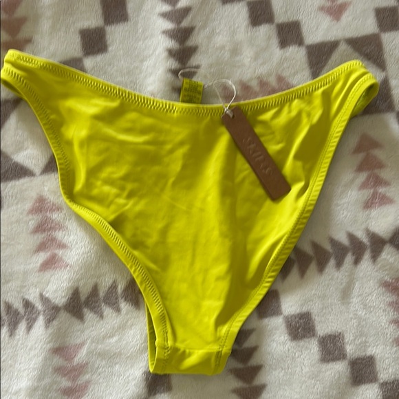 SKIMS Yellow Bikini Bottom - Picture 2 of 2